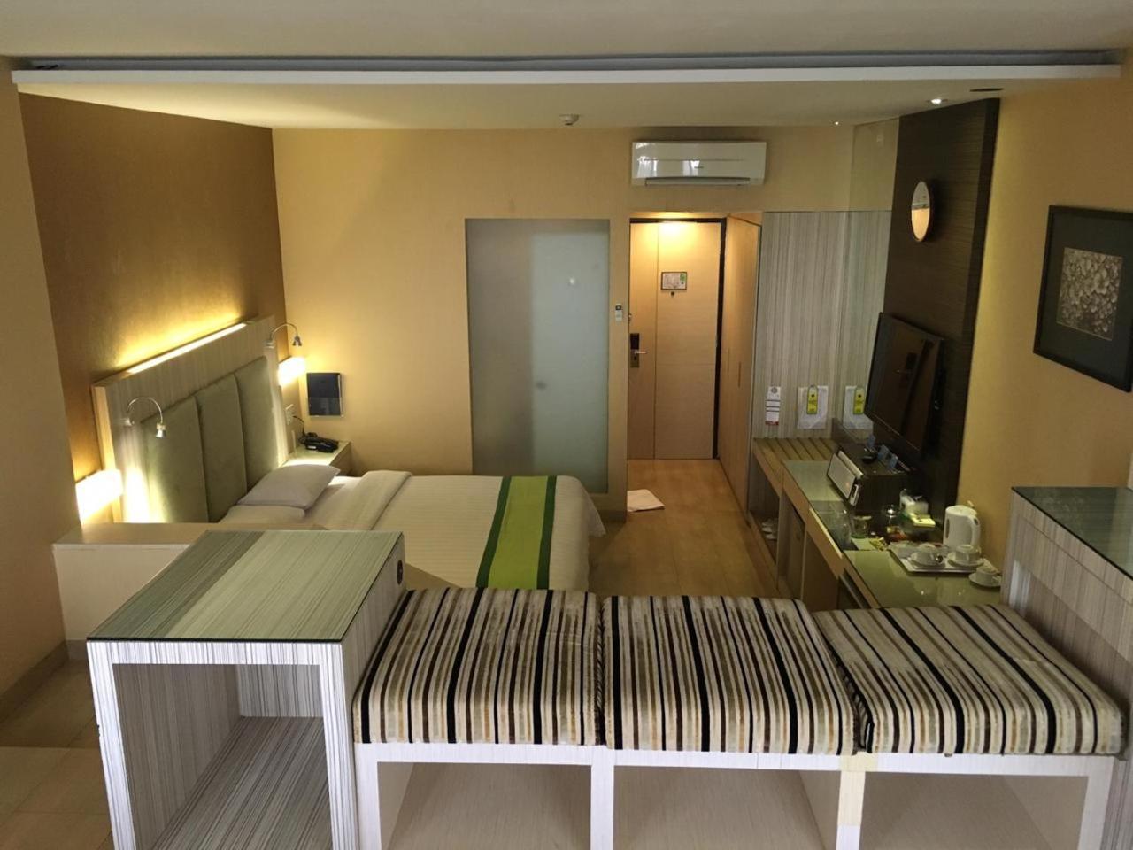 Hotel Wisata Niaga Purwokerto Dış mekan fotoğraf