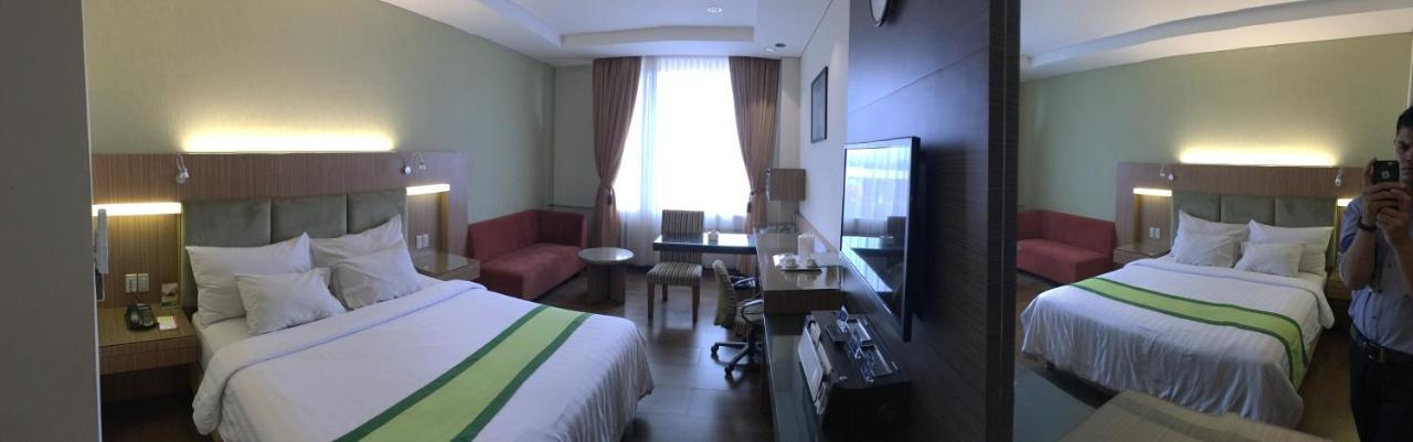 Hotel Wisata Niaga Purwokerto Dış mekan fotoğraf